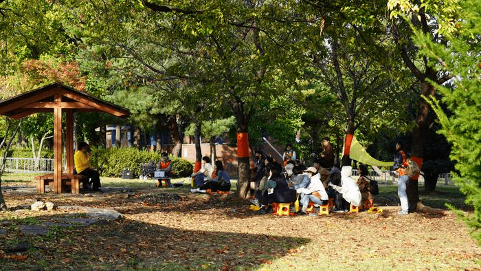 《여기, 우리가 만나는 곳》 4